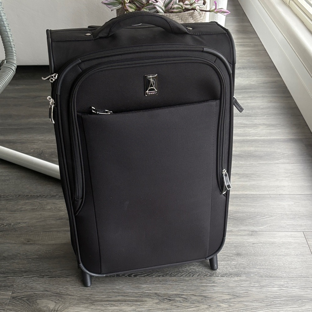 Travelpro Carry-On Expandable Rollaboard